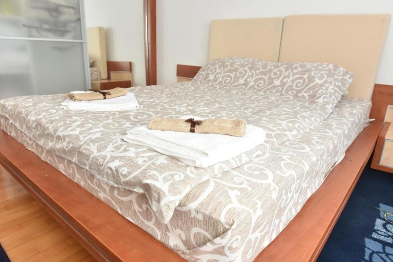 Promenada Apartmani Kruševac Zewnętrze zdjęcie