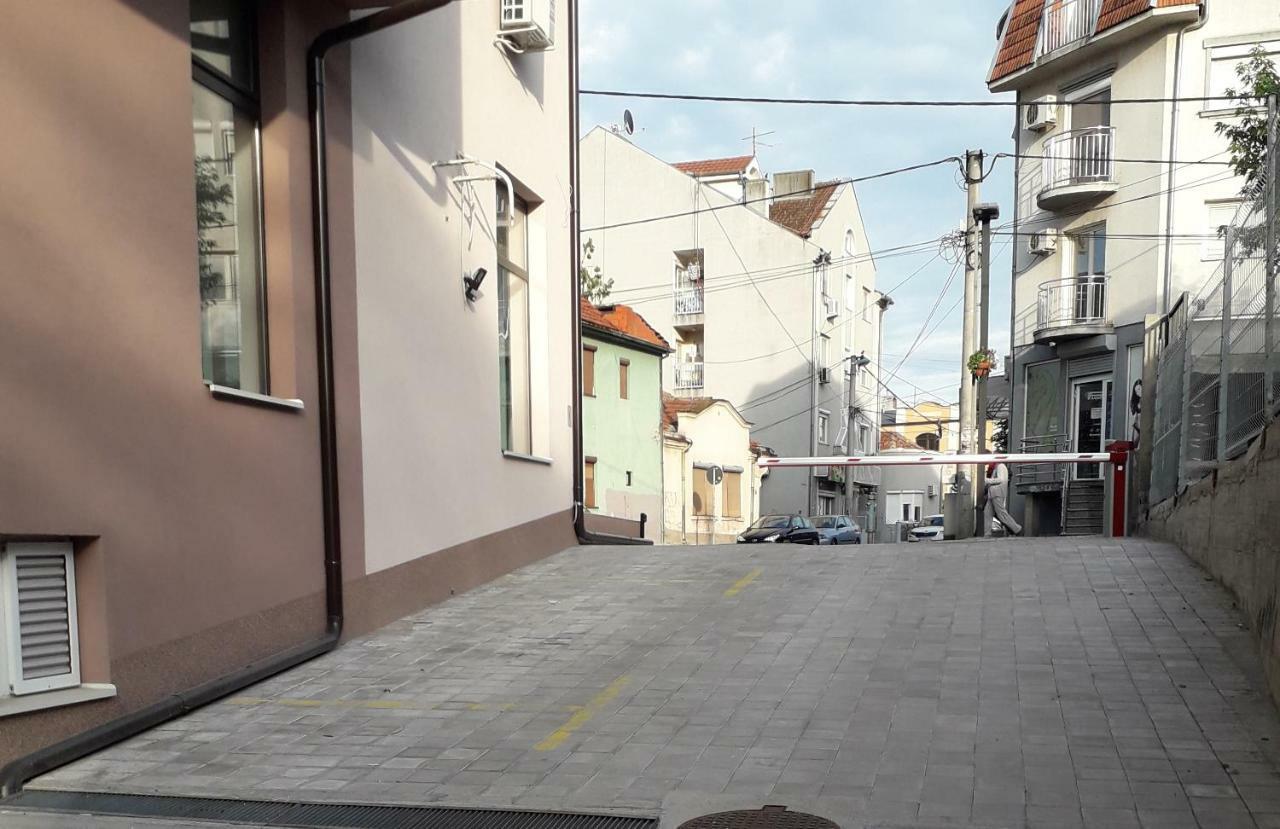 Promenada Apartmani Kruševac Zewnętrze zdjęcie
